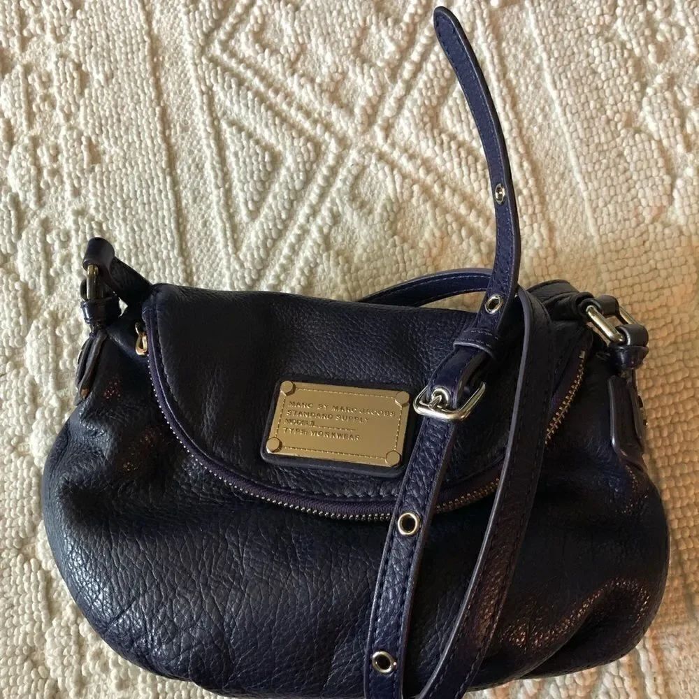 MARC JACOBS - "Natasha" DEEP PURPLE CROSSBODY BAG